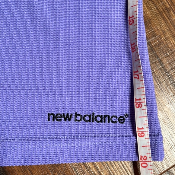 New Balance T-Shirt - Picture 5 of 6
